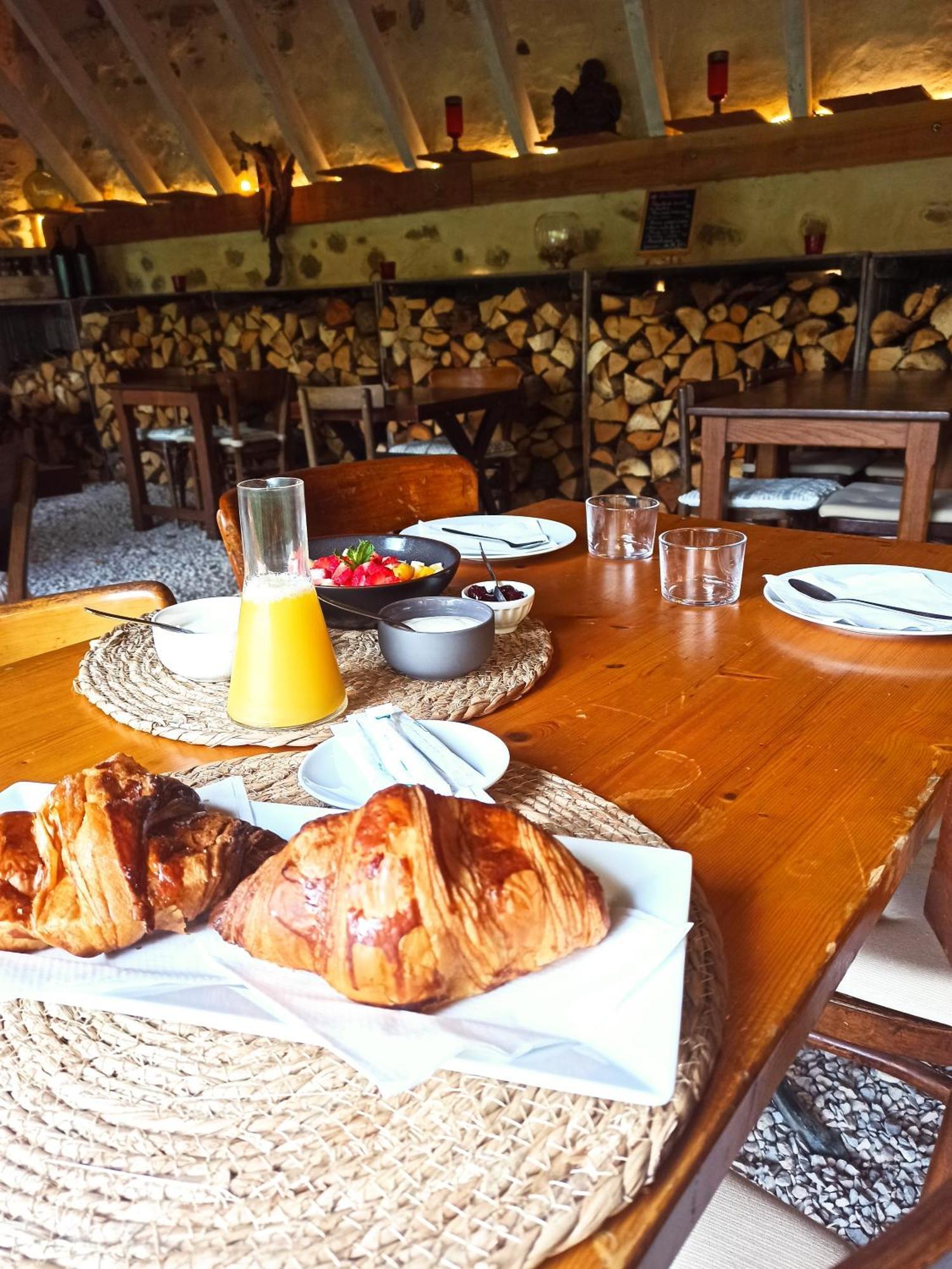 Le Dinanga Bed & Breakfast Leran Ngoại thất bức ảnh